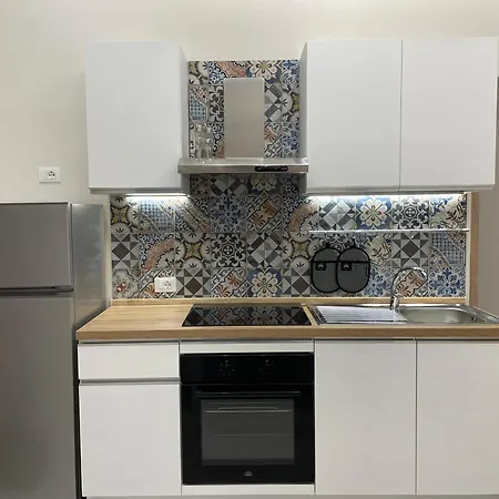 Noemi's Ballaro' Apartment