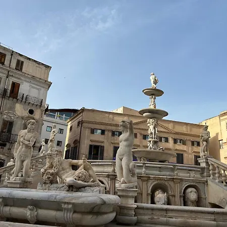 アパート Noemi's Ballaro' パレルモ