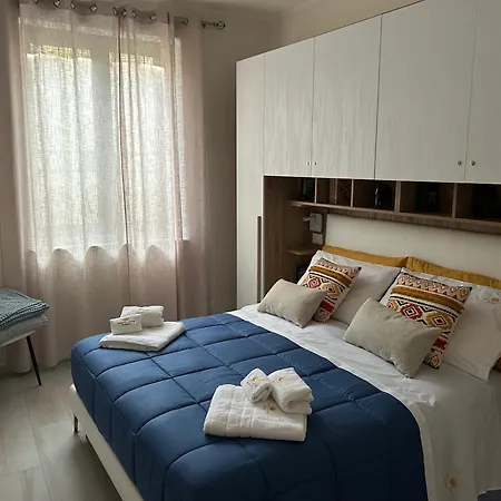 Noemi's Ballaro' アパート パレルモ